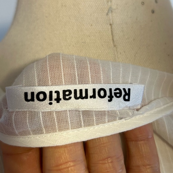 Reformation Oxford Dress - Picture 9 of 13